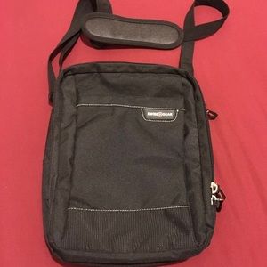 Swissgear Black Crossbody Organizer Handbag